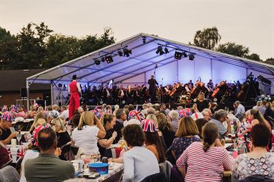 proms stage and crowd