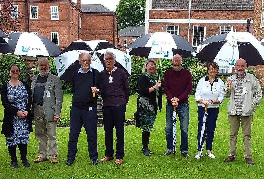 Tour visitors outside